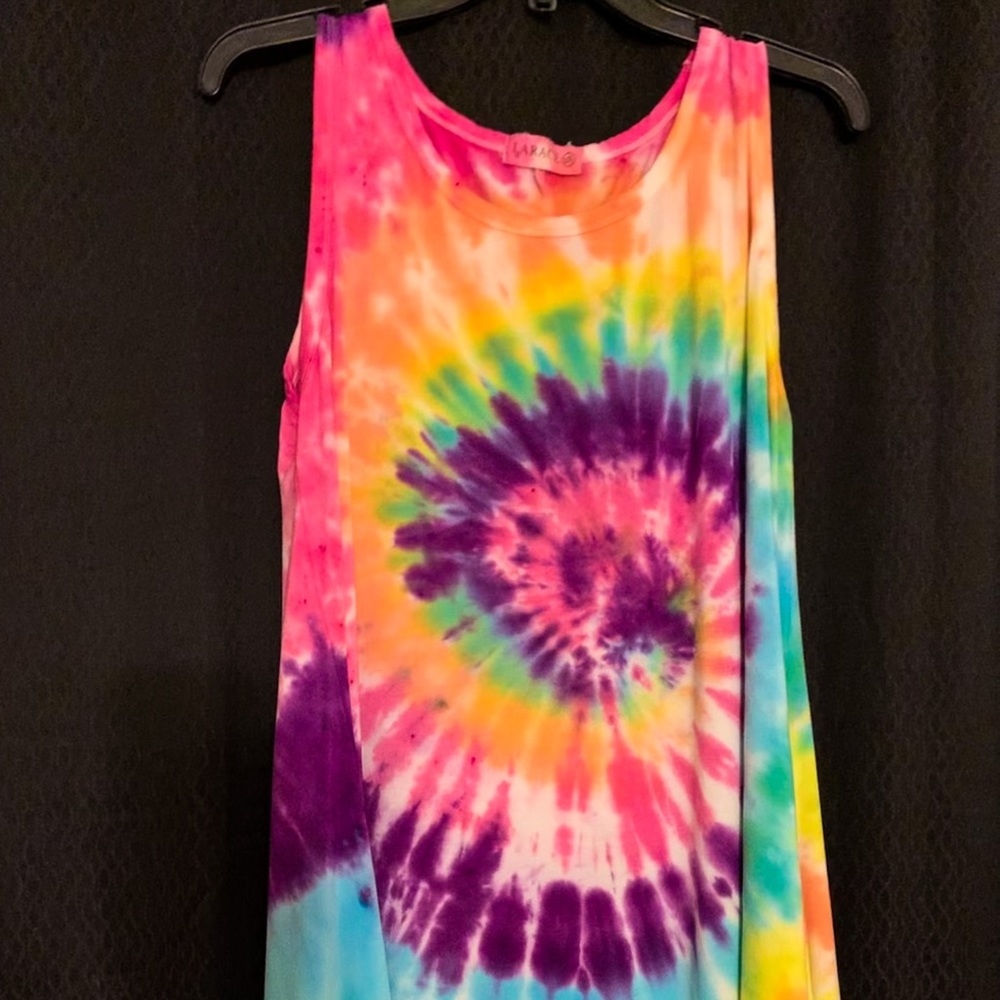 Plus Size Sleeveless Tie Dye Tunic